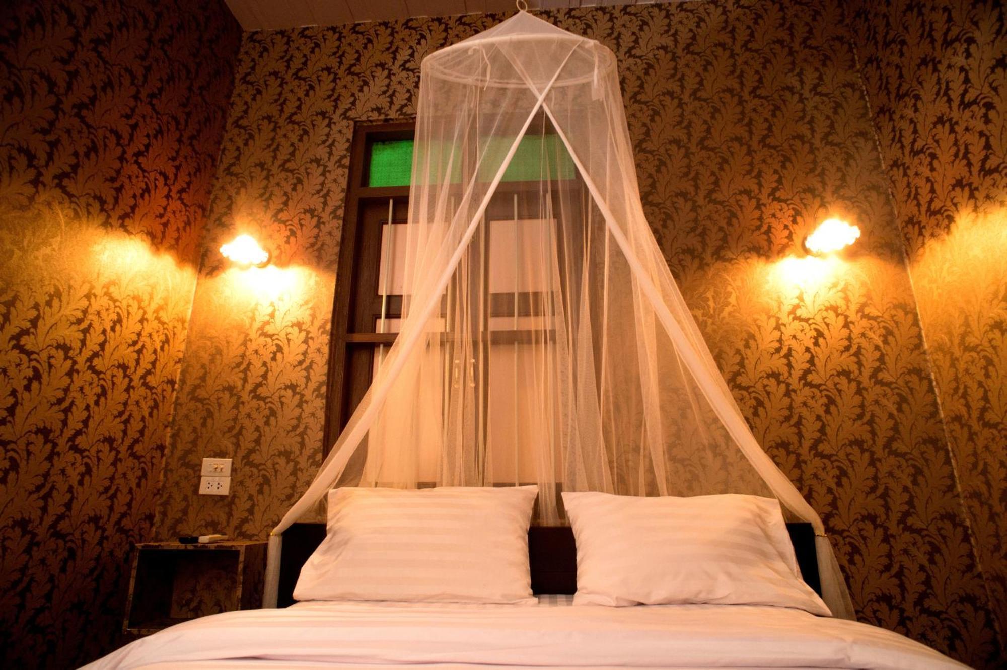 Tamajun Hotel Chanthaburi Esterno foto