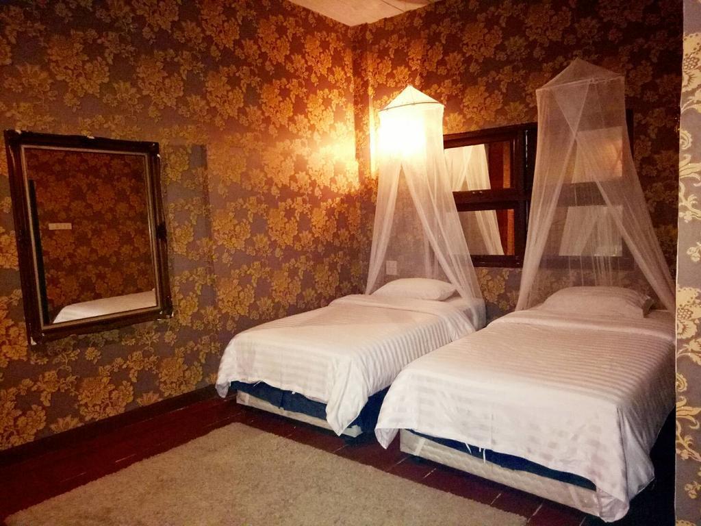 Tamajun Hotel Chanthaburi Esterno foto