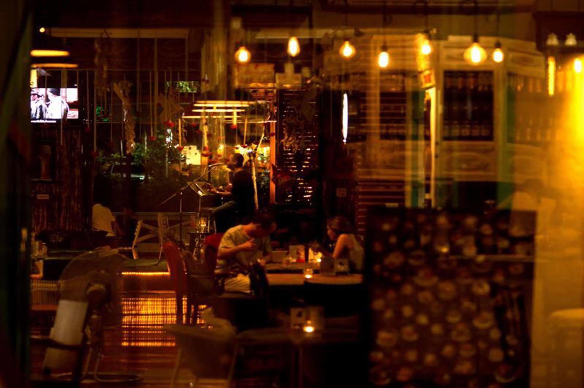 Tamajun Hotel Chanthaburi Esterno foto