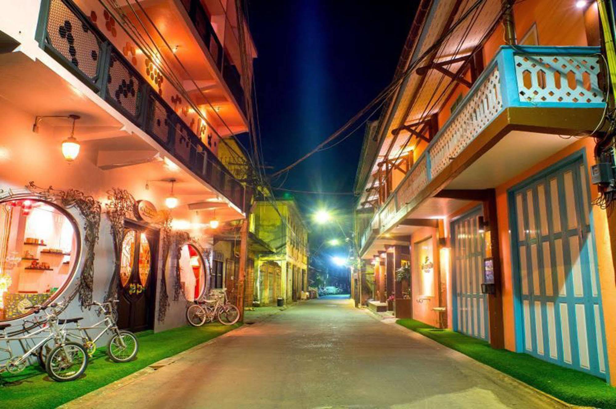 Tamajun Hotel Chanthaburi Esterno foto